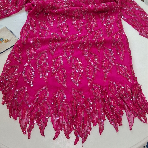 Cocktail Evening Special Event Fuscia Beaded Sequin Dress Scoop Neck 1X Pre-Love - Picture 2 of 6